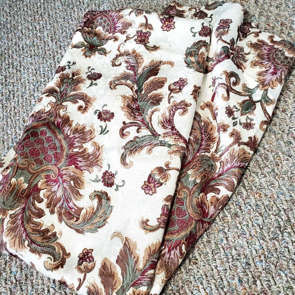 Chapel Hill By Croscill Single Drape Panel Jacquard Baroque Cream 83" X 47"